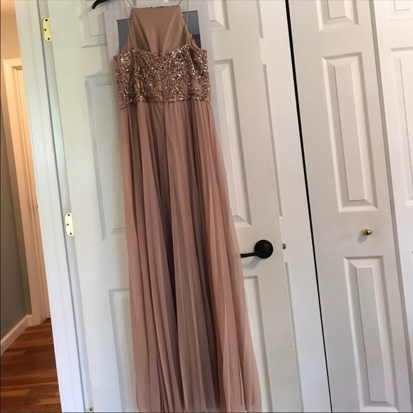 Formal blush maxi with rose gold embellishment - Picture 4 of 5